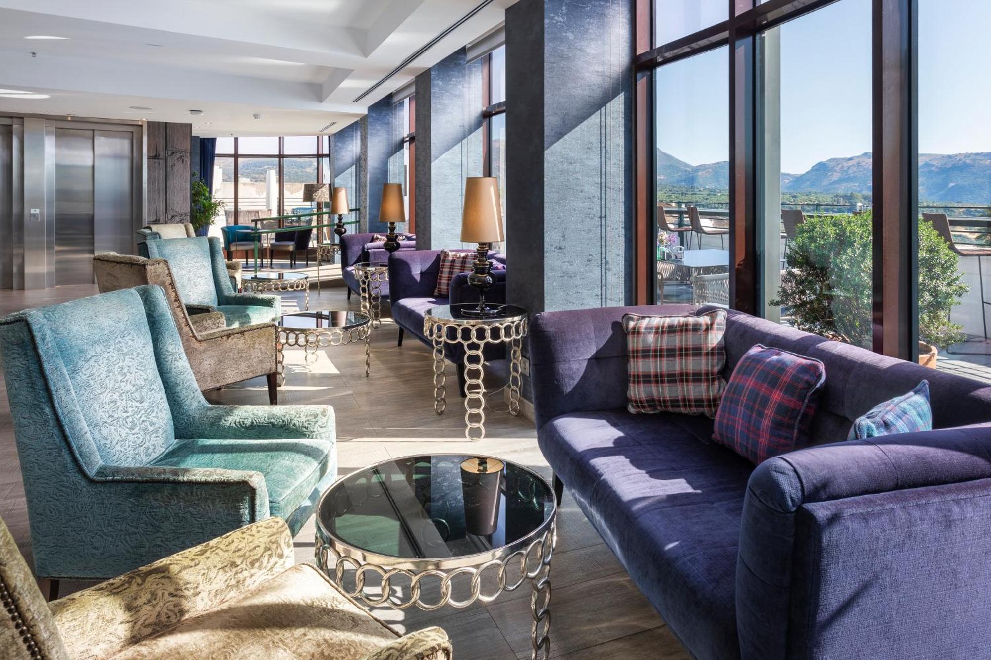 Catalonia Hotel
