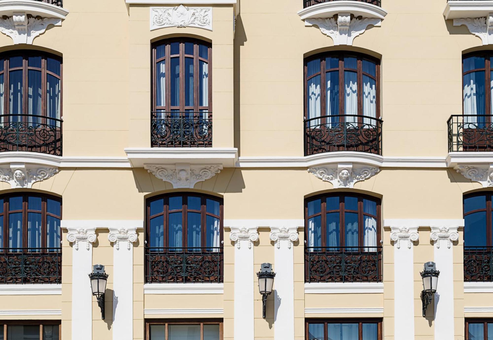 Hotel Catalonia 4*
